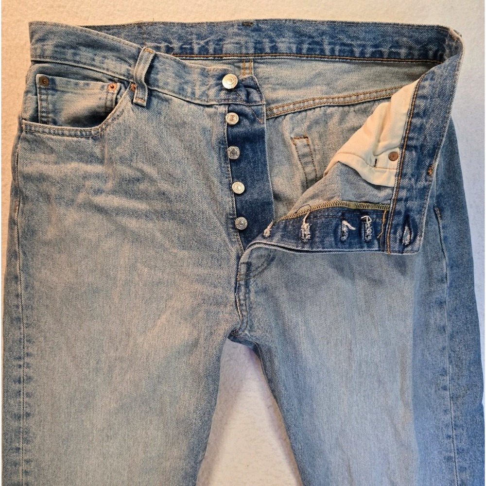 Levi's 501 Jeans Mens 36x30 Blue Button Fly Straight Leg Denim Medium Light Wash